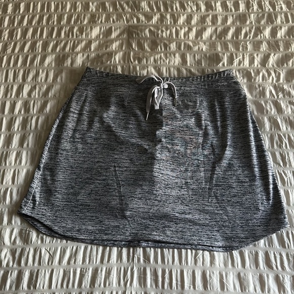Style & co sport gray Melange Drawstring Skort size small - Picture 3 of 5